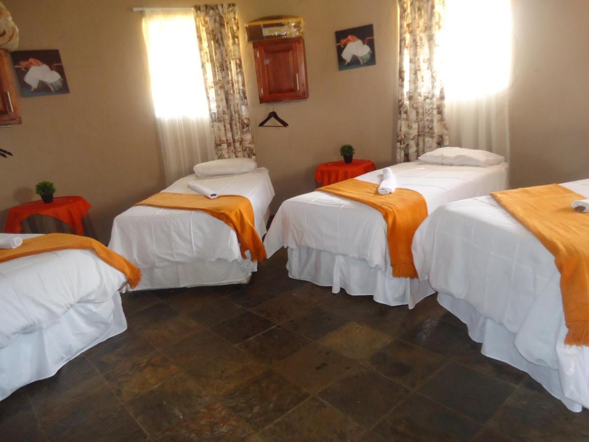 Noma-Nini Lodge White River Extérieur photo