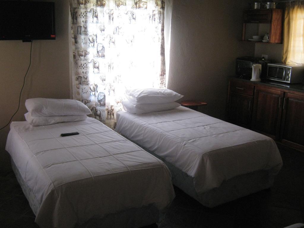 Noma-Nini Lodge White River Extérieur photo